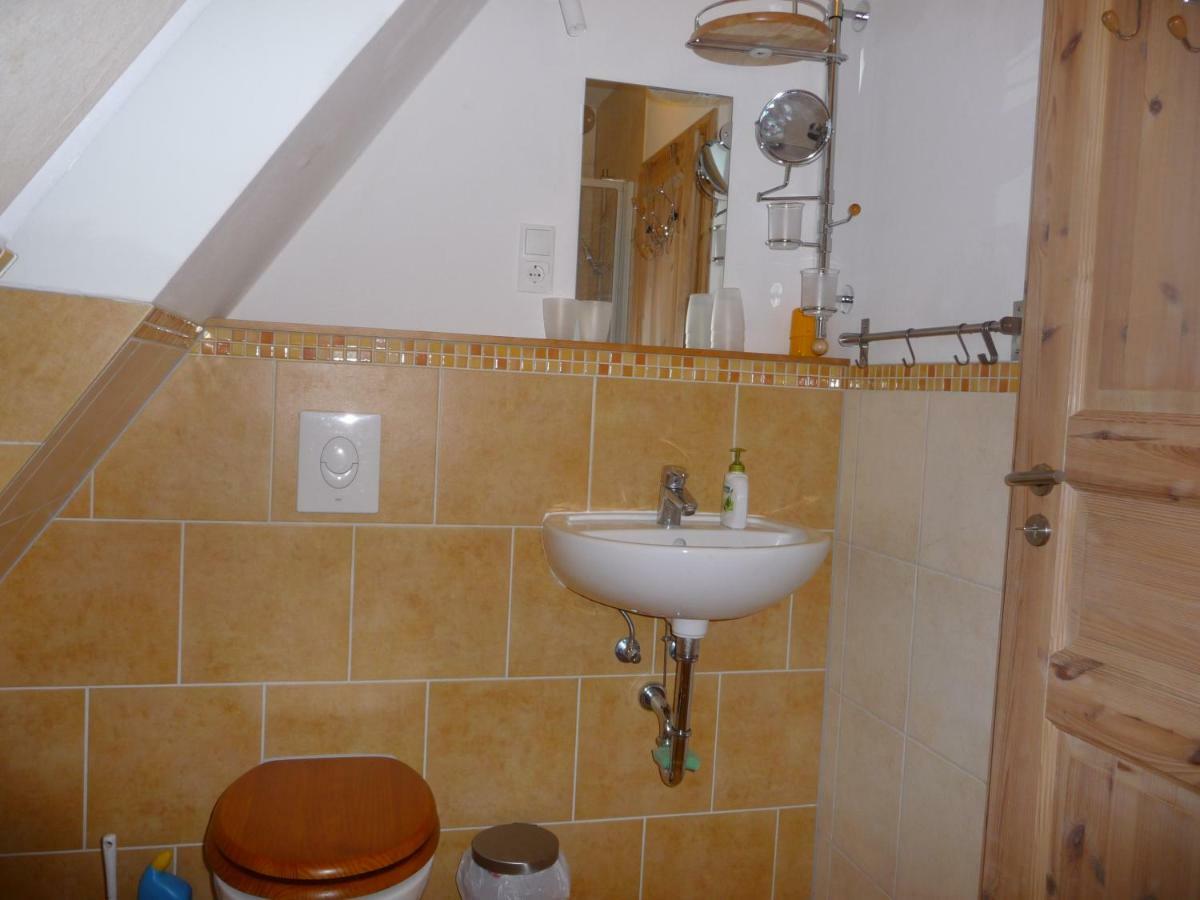 Haus Bergwiese - Fuer Naturfreunde, Familien, Wanderer Gehlberg Ngoại thất bức ảnh